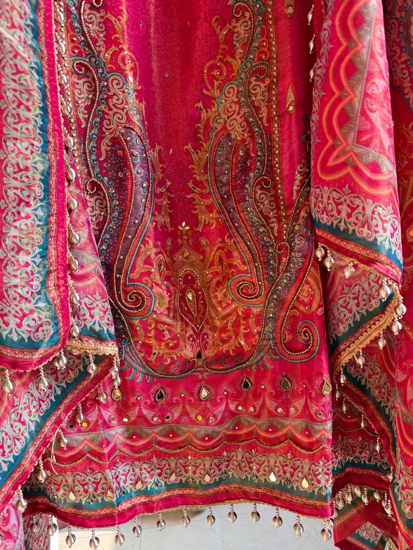 Luxurious pakistani kundan suit