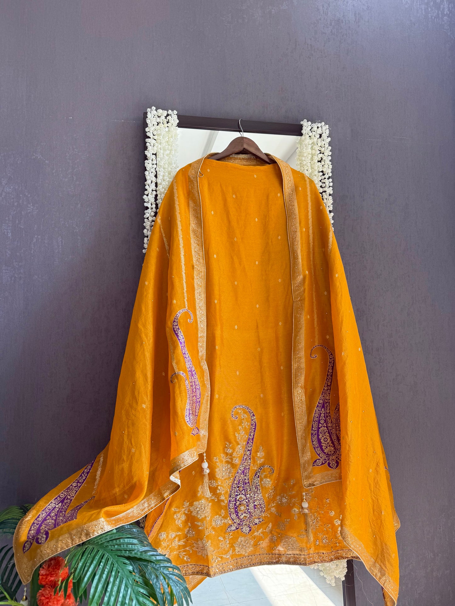 Benarsi zardozi suit