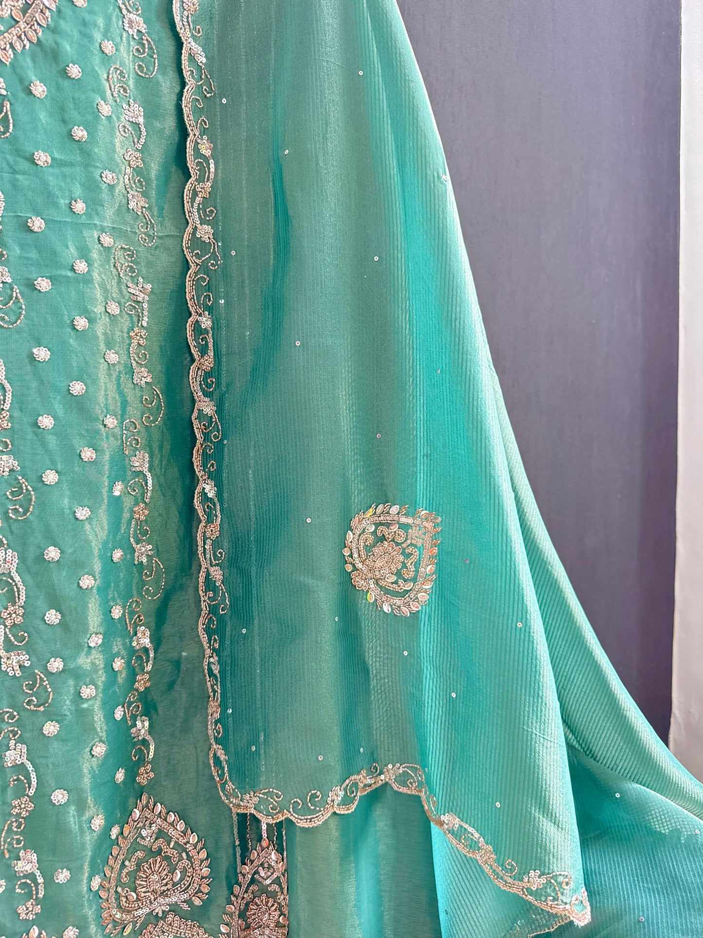 Luxurious hearts handwork suit