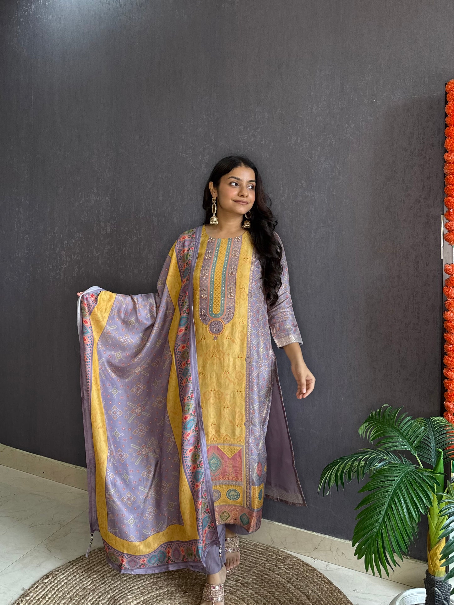 Meenakari Benarsi Handwork suit set
