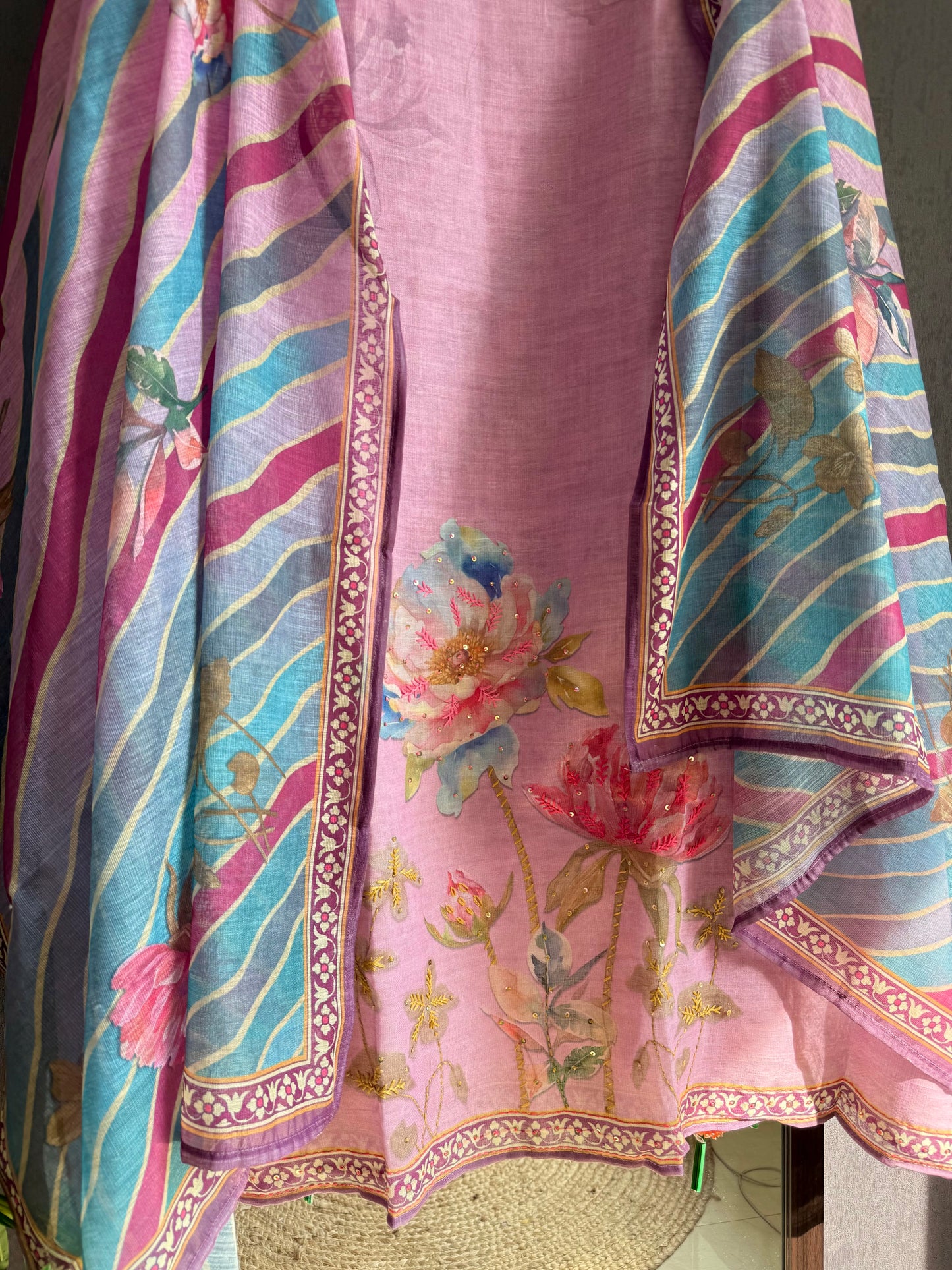 Pure linen lotus kantha work suit