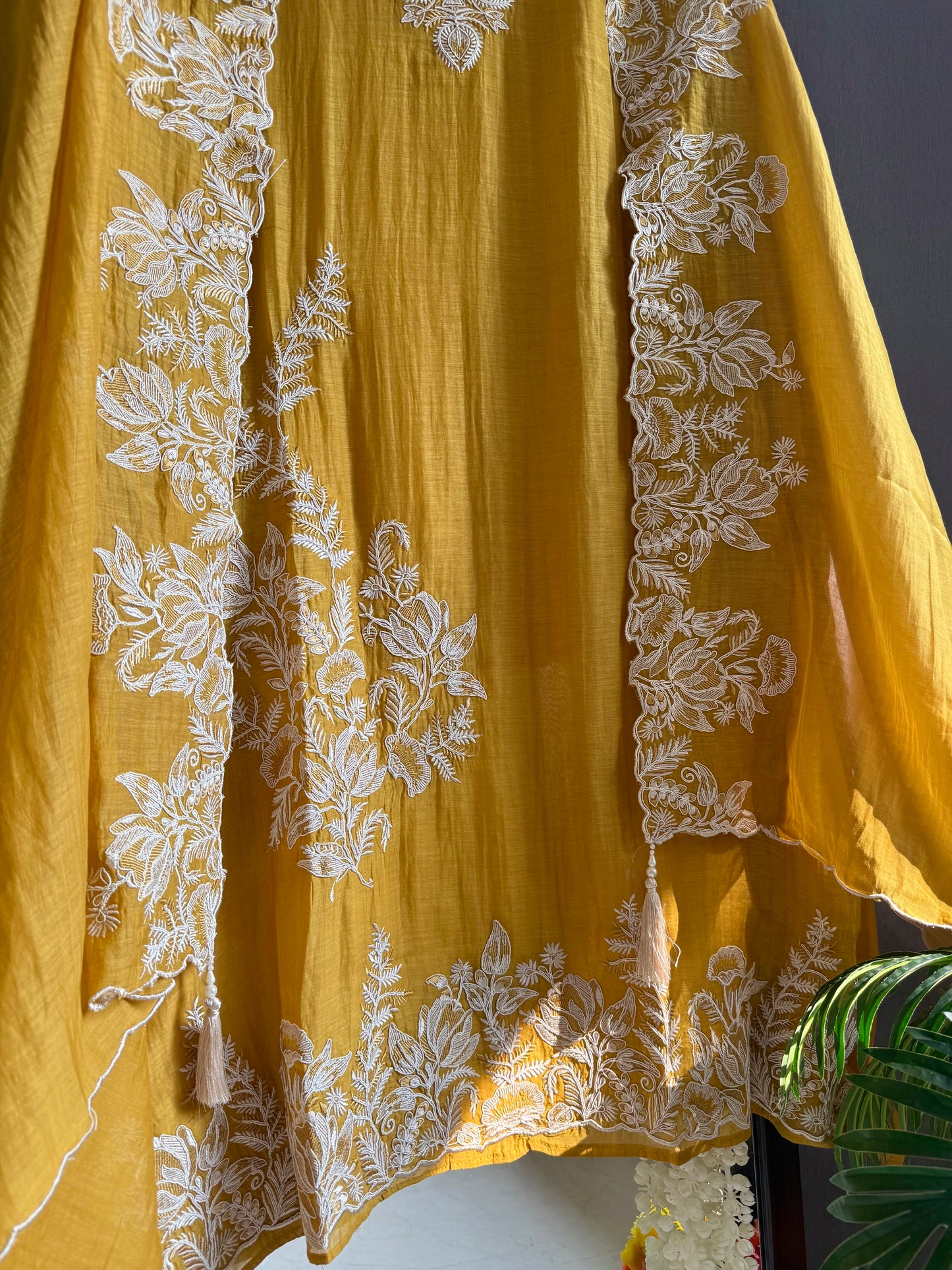 Luxurious aari work Mul chanderi suit