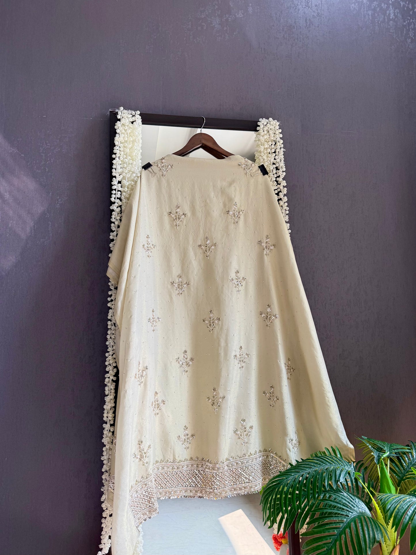 Luxurious dreamy handwork suit