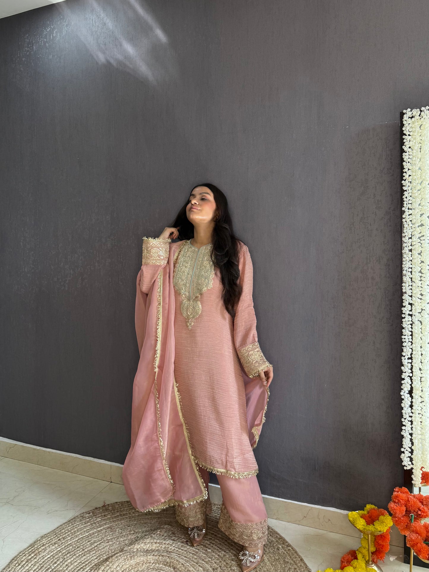 Luxurious crush tissue aari work set