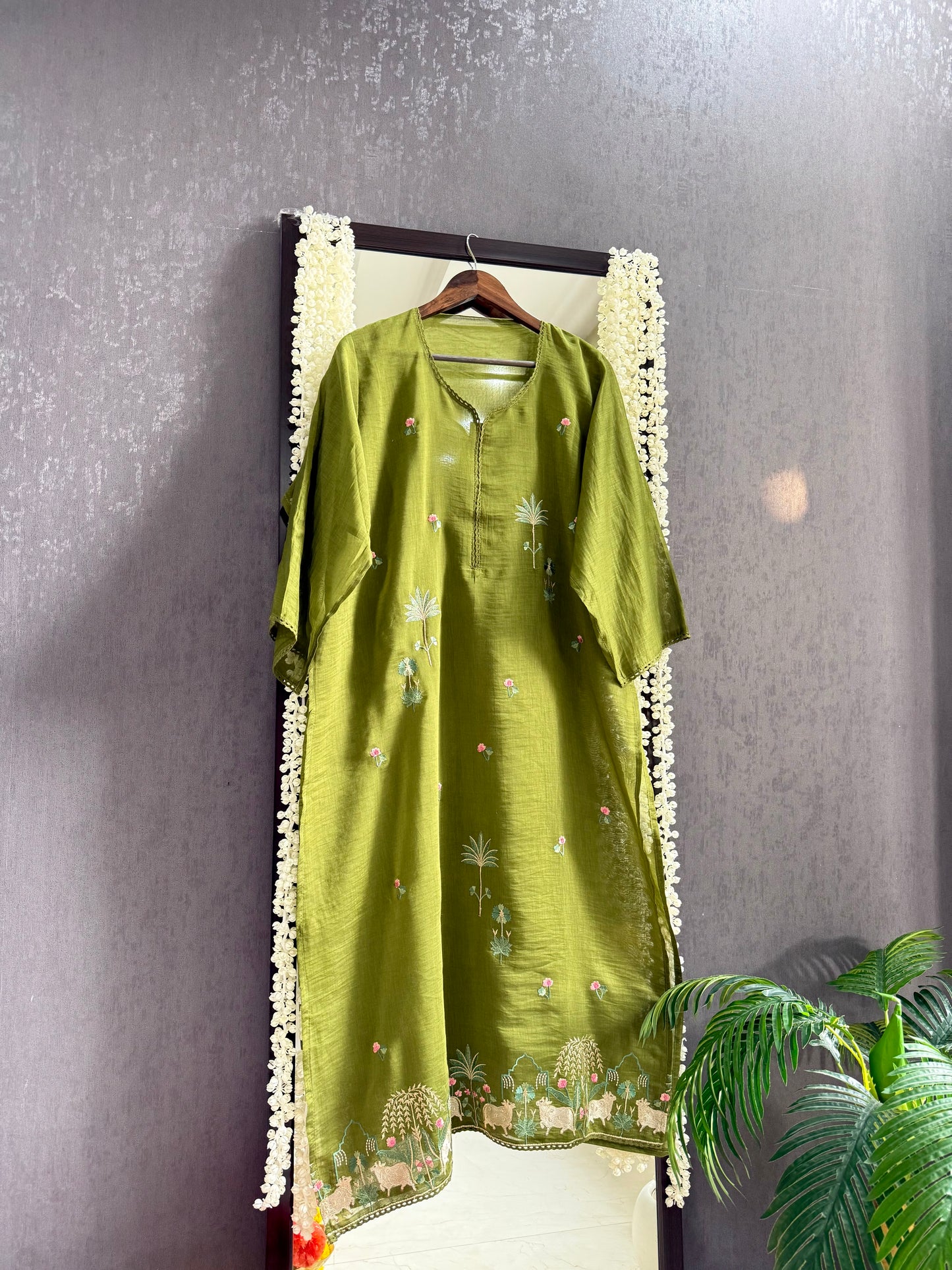 Luxurious Mul chanderi pichwai suit