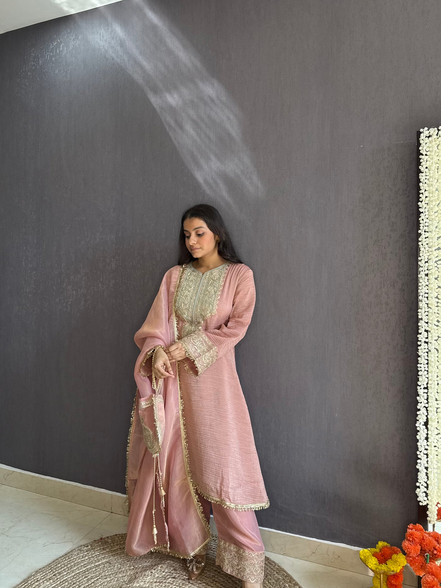 Luxurious crush tissue aari work set