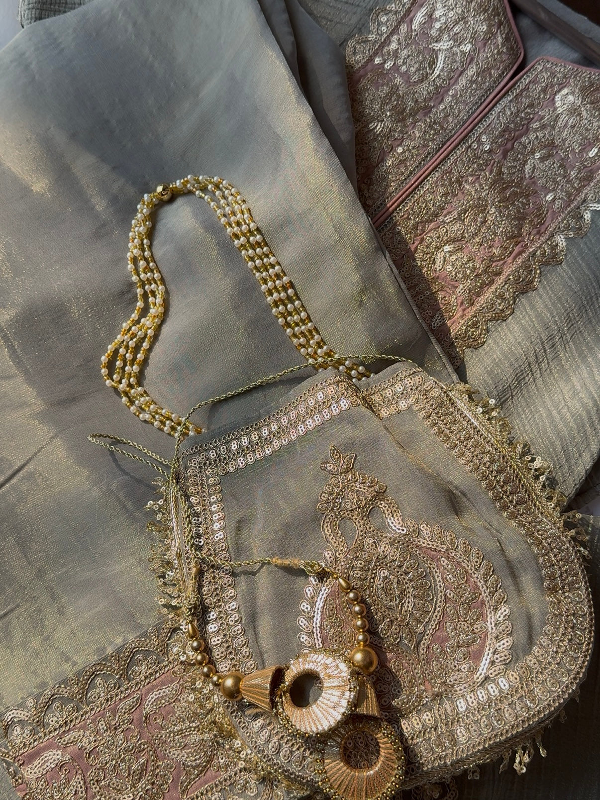 Luxurious crush tissue aari work set