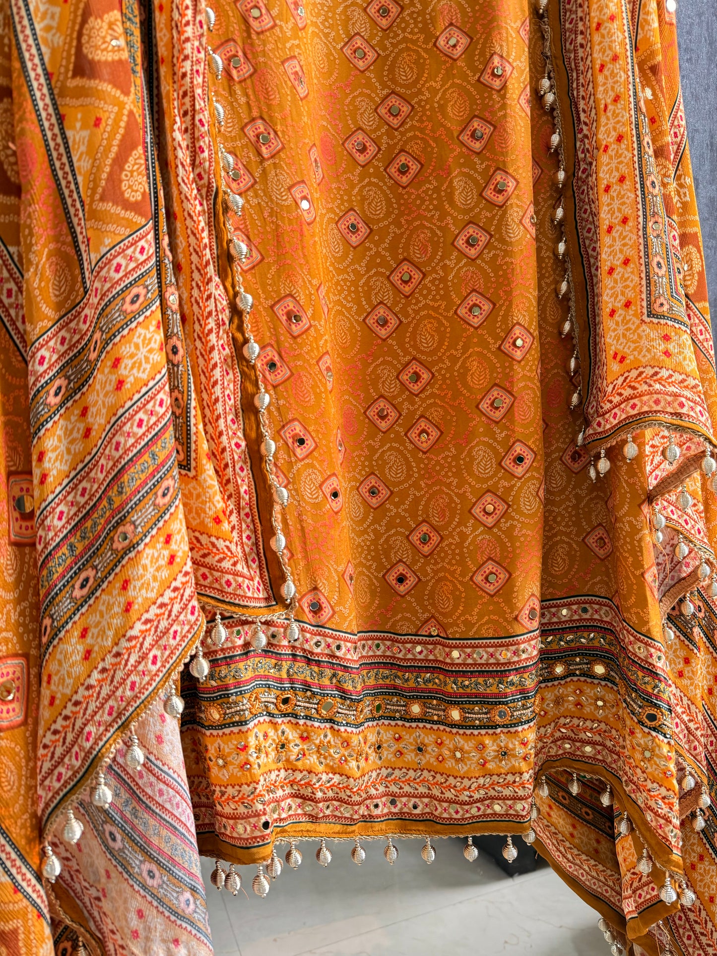 Premium crepe pakistani bandhani suit