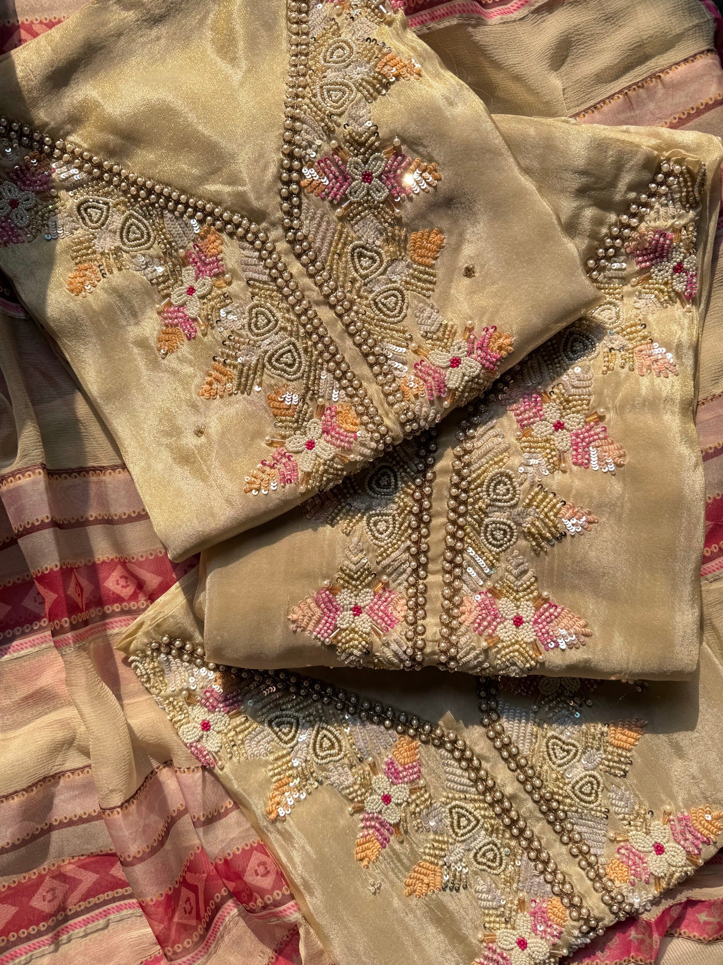 Tissue silk handwork suit