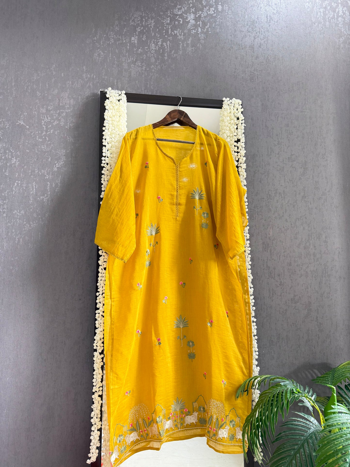 Luxurious Mul chanderi pichwai suit