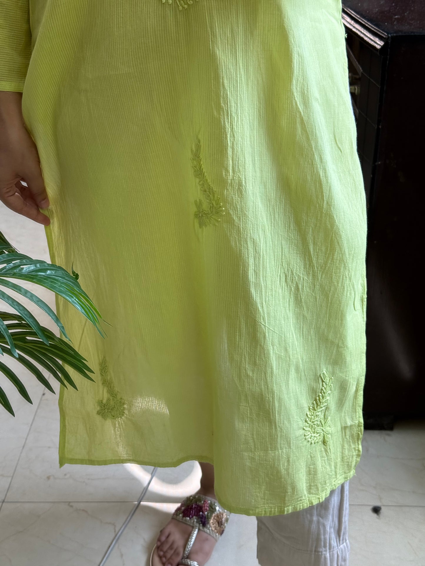 Mulmul cotton chikankari kurta