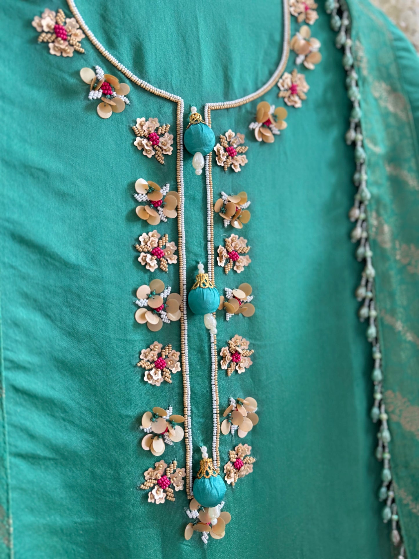 Luxurious elephants Handwork suit