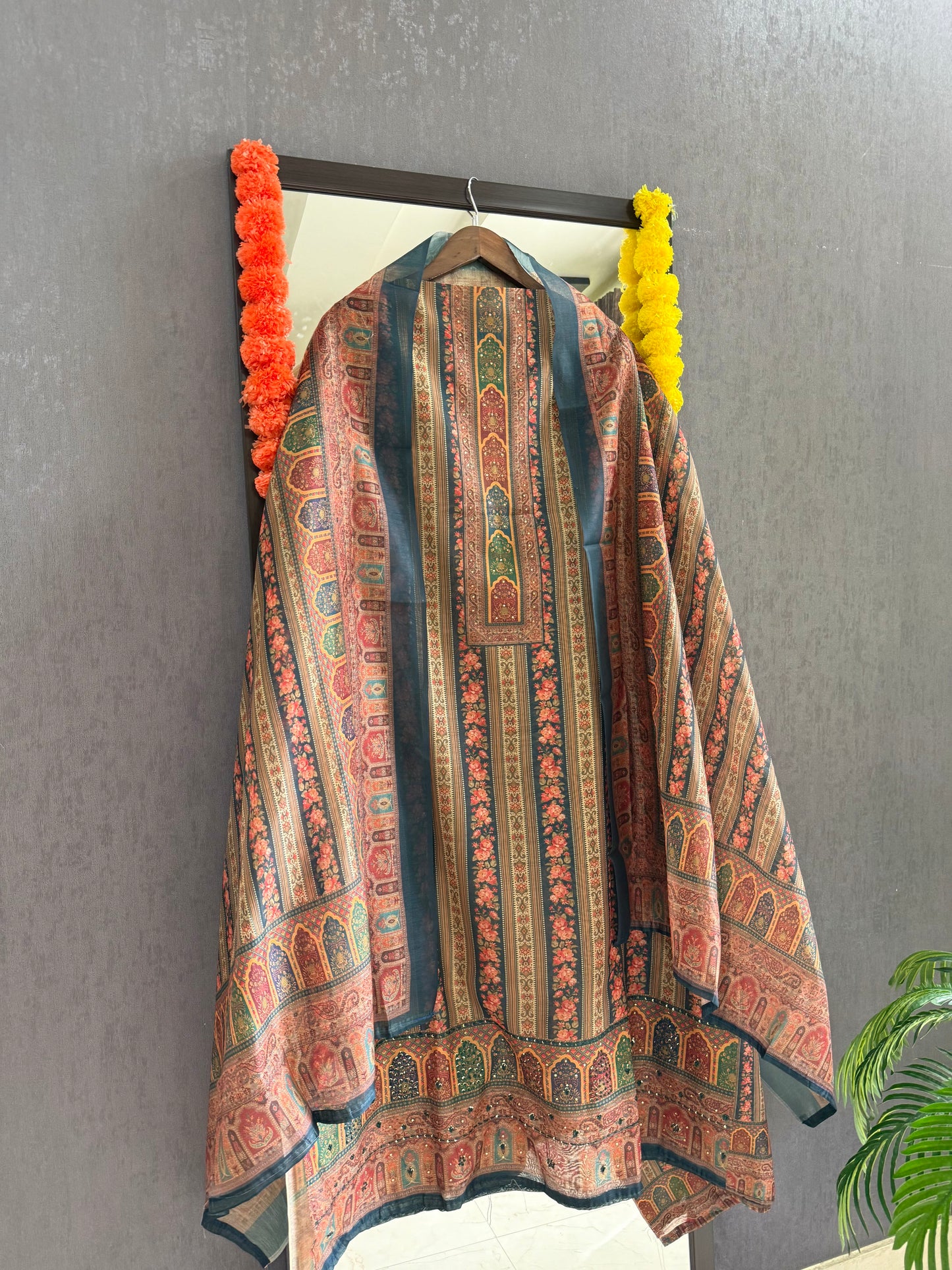 Maheshwari floral kantha work Unstitched suit