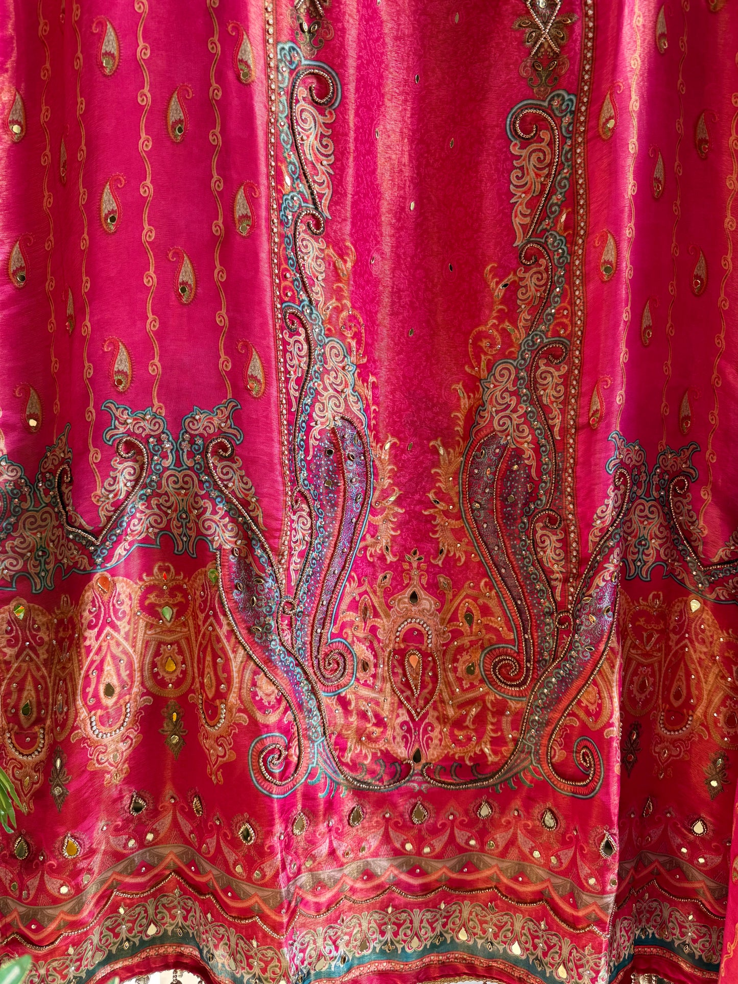Luxurious pakistani kundan suit