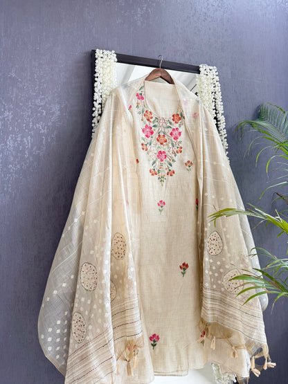 Linen handpainted frenchknot suit