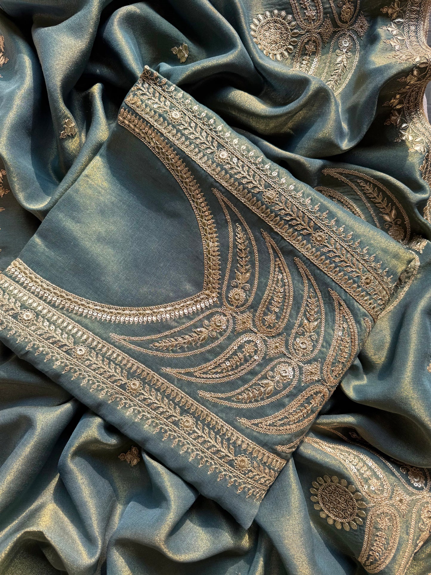 Luxurious Tissue silk suit