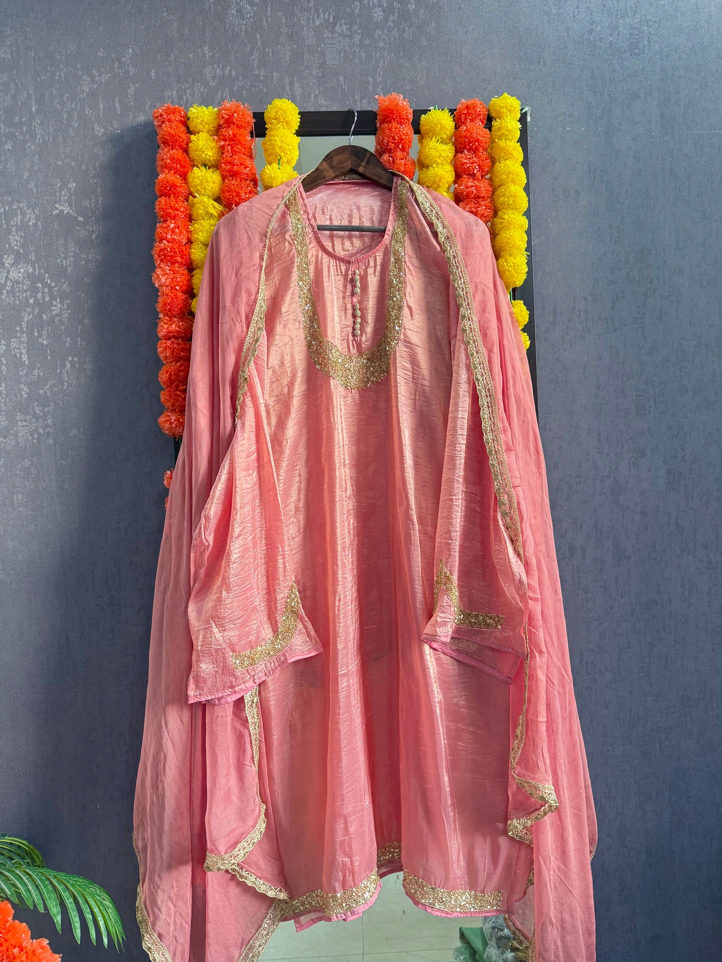 Handwork Crush Tissue silk suit