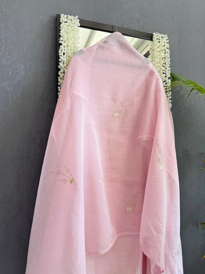 Luxurious Mul chanderi threadwork suit