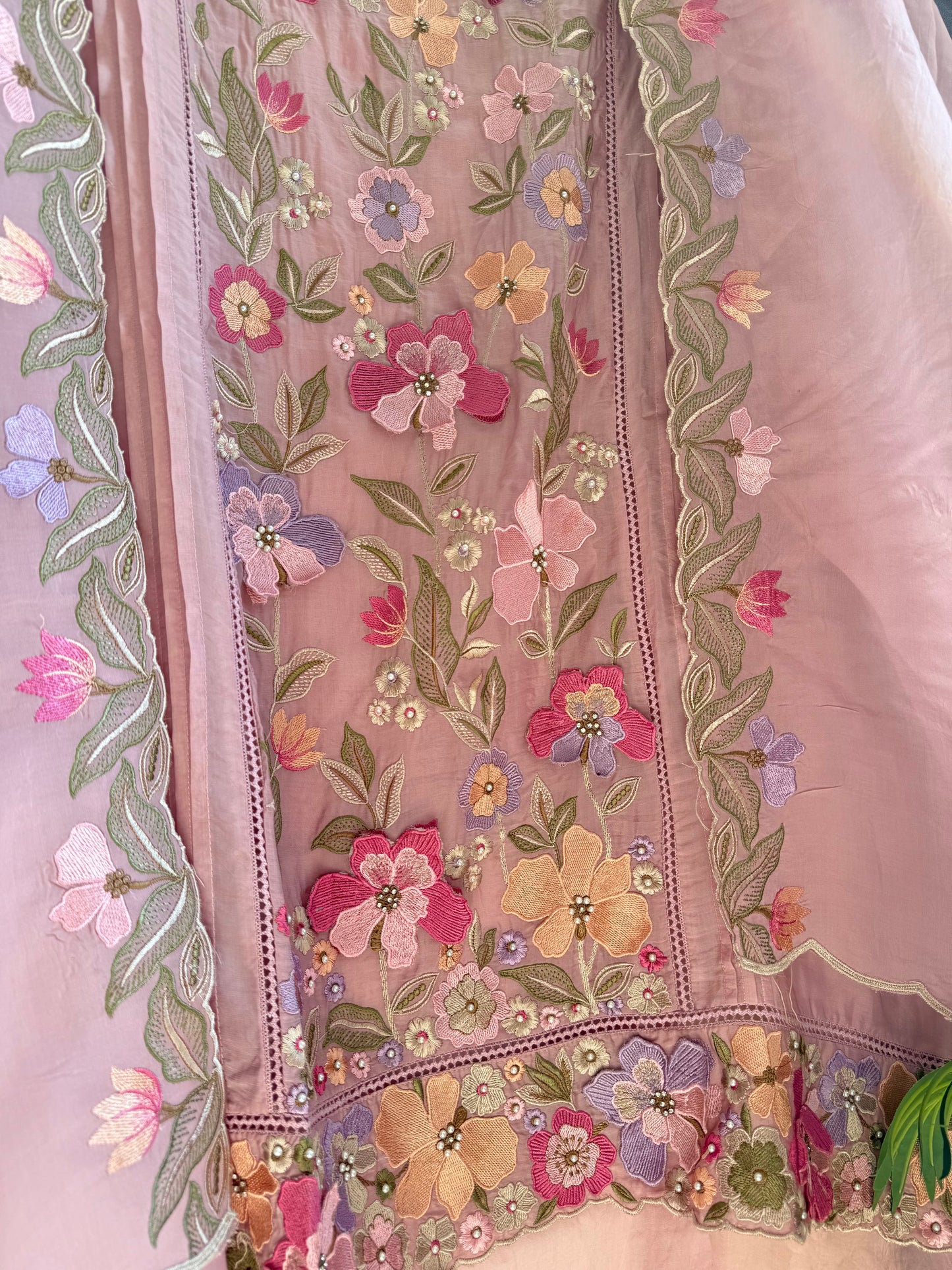 Luxurious organza appliqué work floral suit