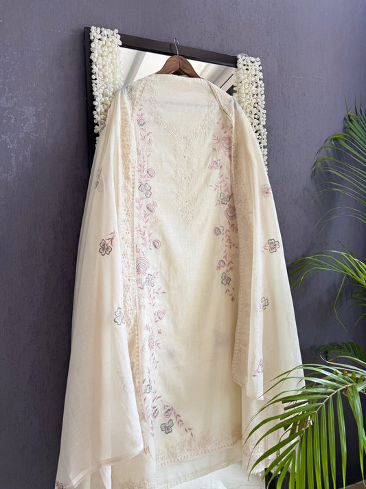 Luxurious Mul chanderi threadwork schiffili suit
