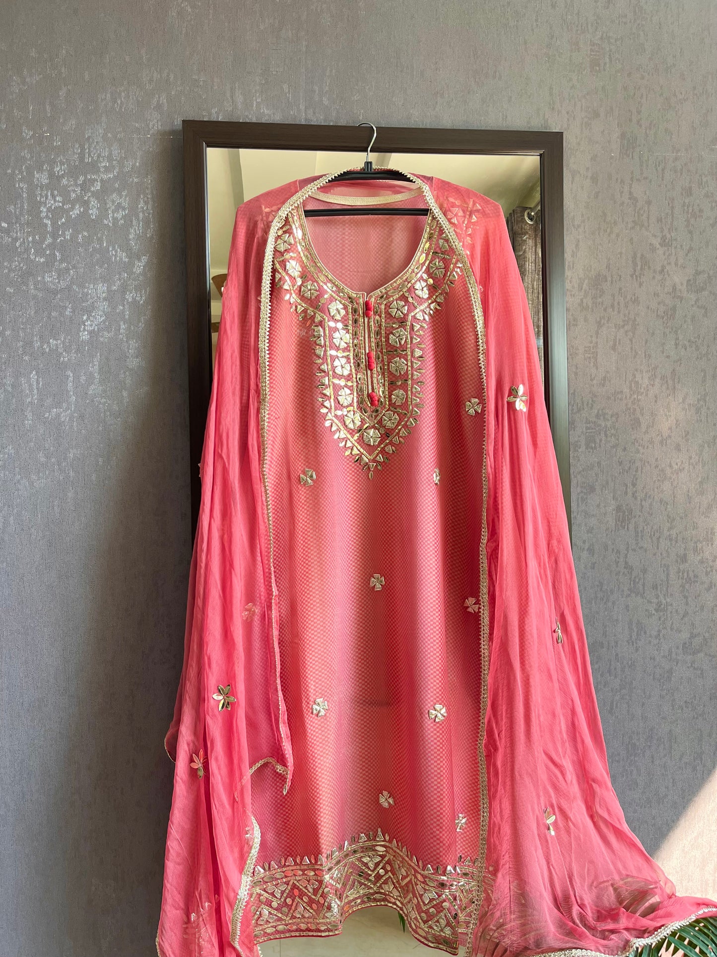 Gotta patti Tissue organza silk suit