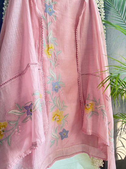 Luxurious Mul chanderi threadwork floral veil suit