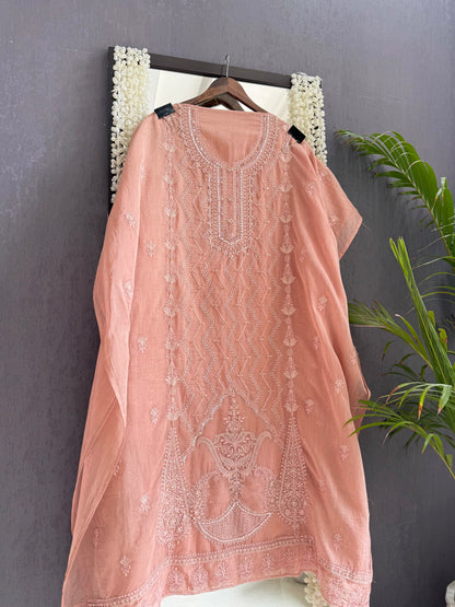 Luxurious Mul chanderi lucknowi bouquet suit