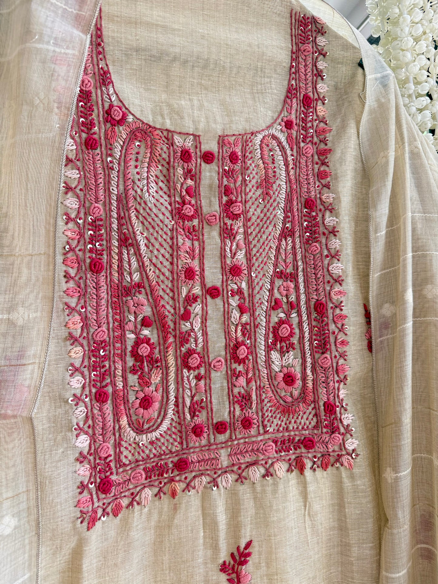 Linen paisley frenchknot suit