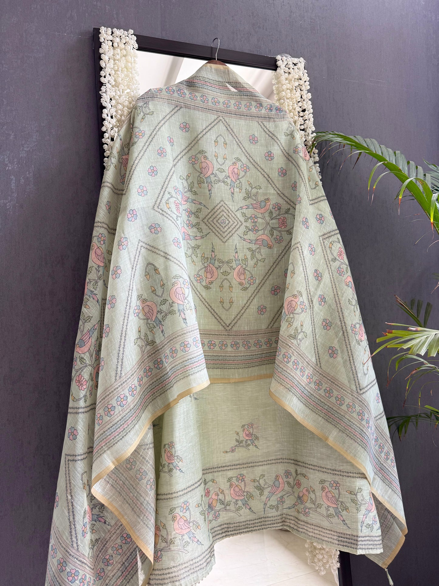 Linen handwork birds suit