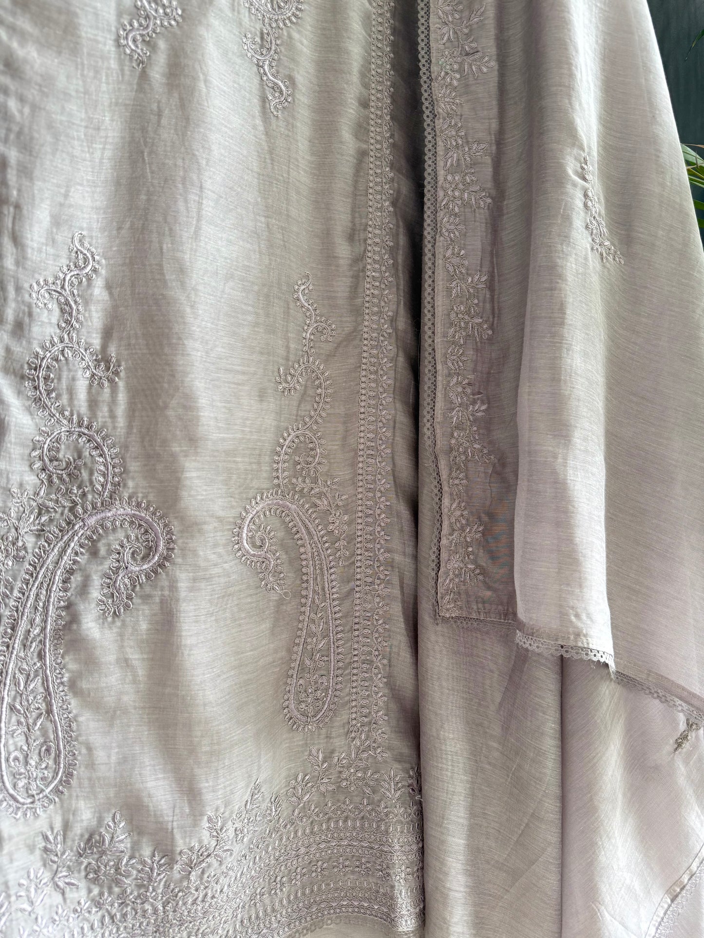 Luxurious Mul chanderi monochromatic threadwork suit
