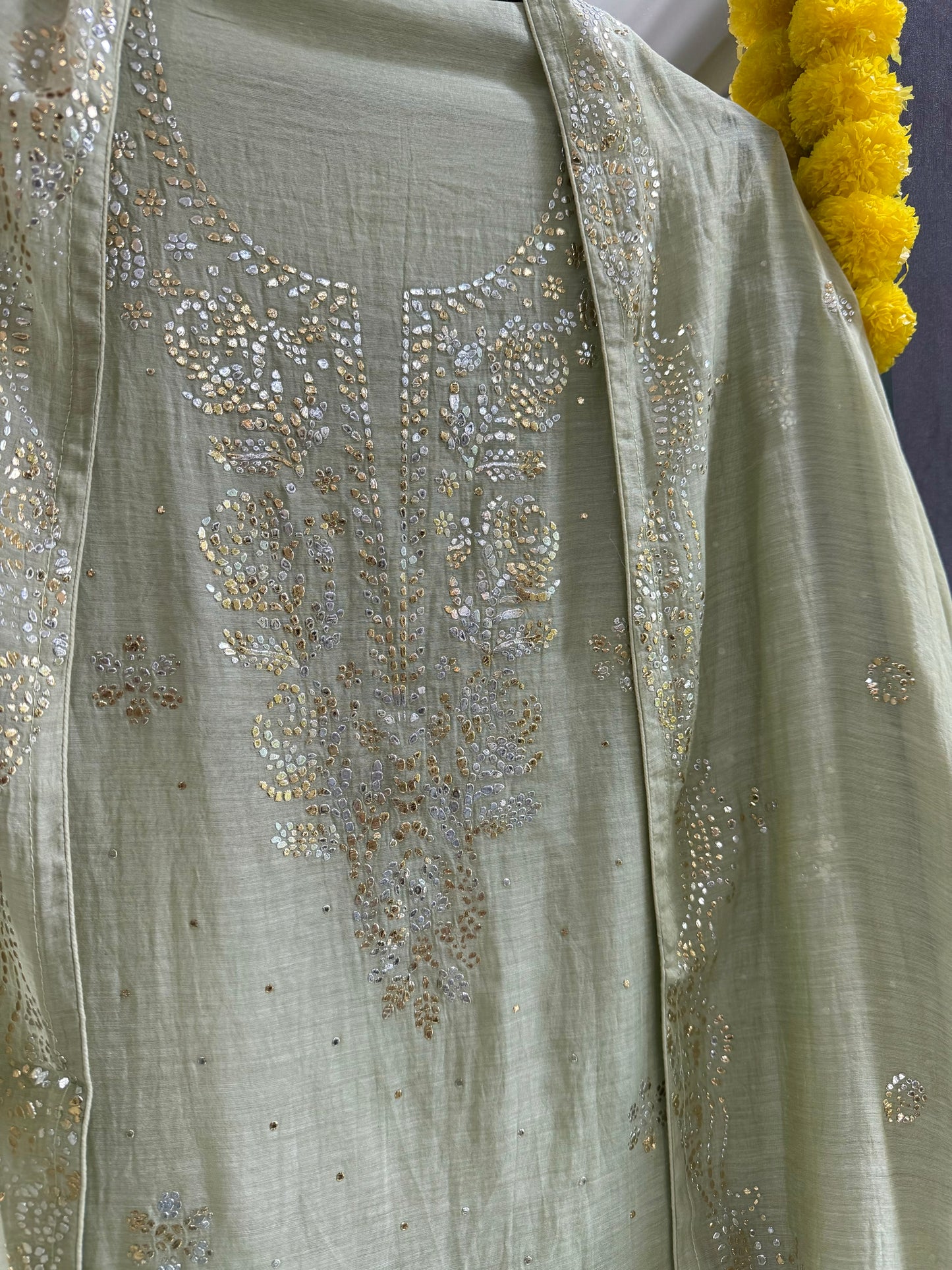 Luxurious Mul chanderi mukaish suit