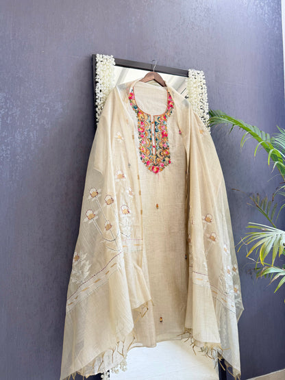 Linen frenchknot suit