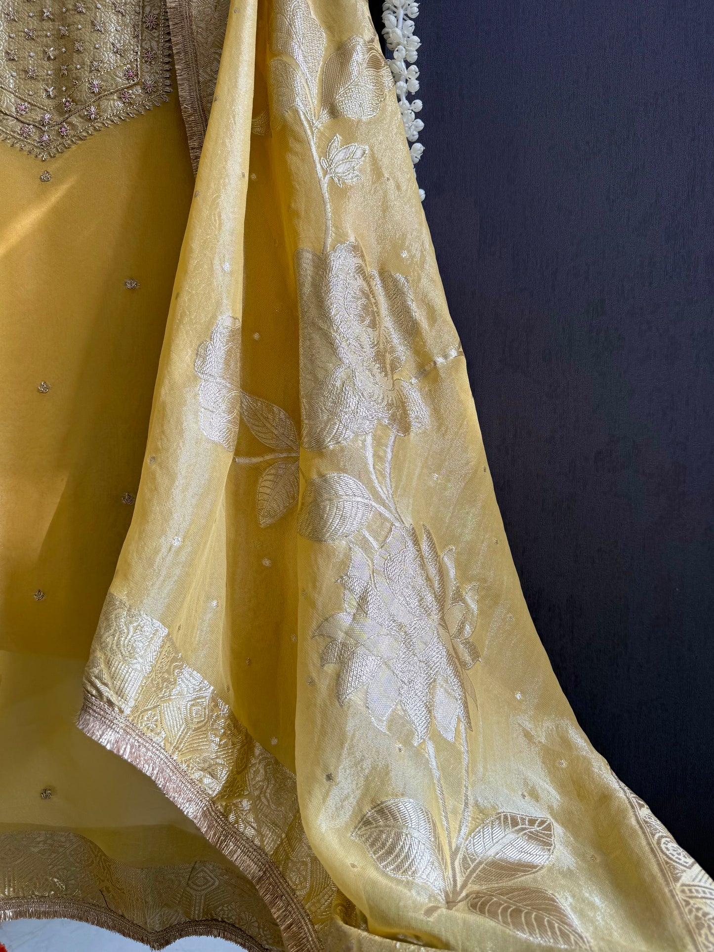 Zardozi Benarsi suit
