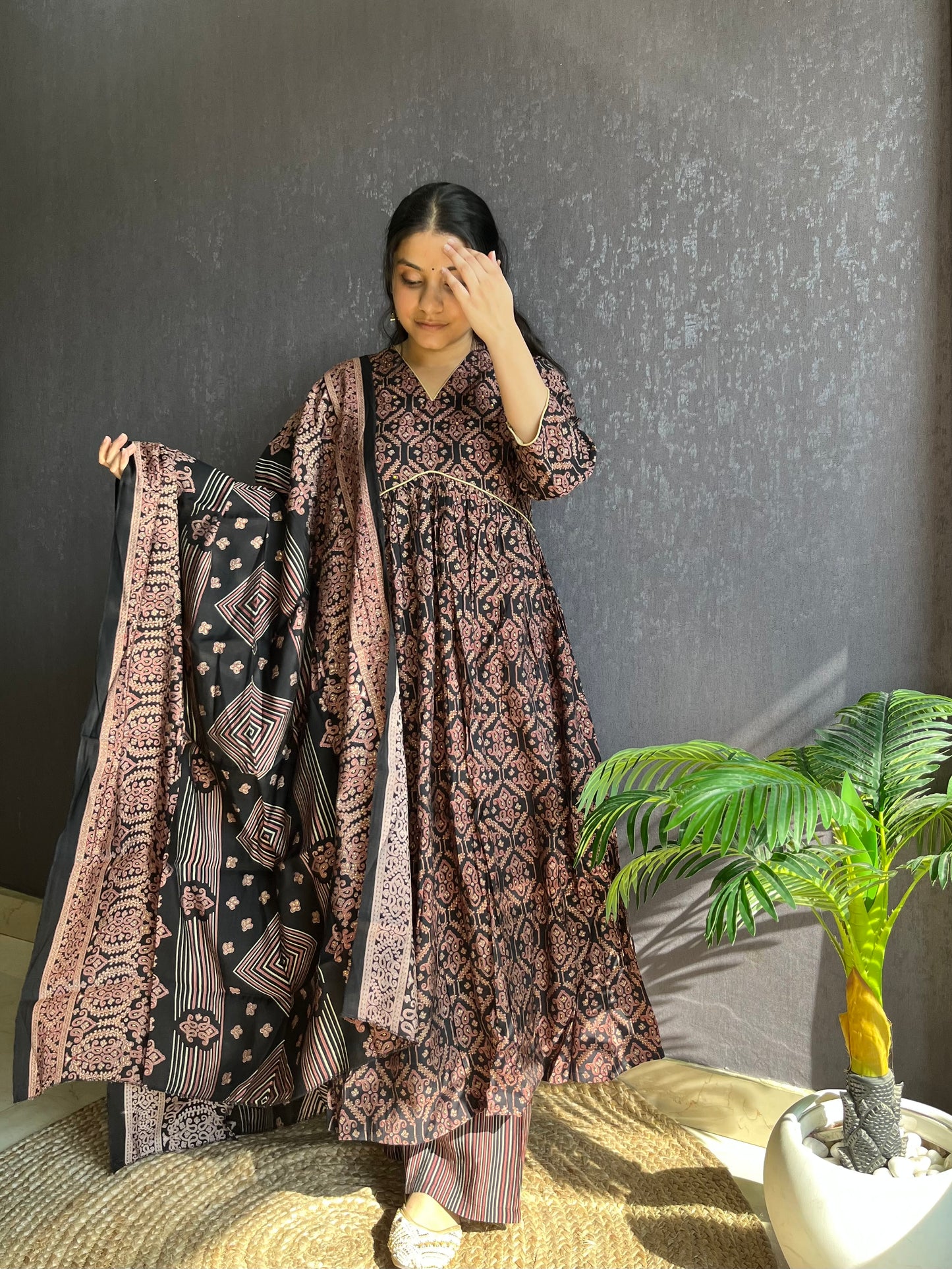 Alia cut printed suit set