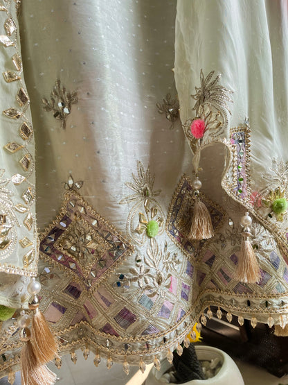 Luxurious Gotapatti Benarsi suit