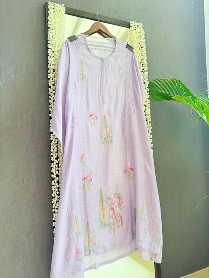 Luxurious Mul chanderi floral springs suit