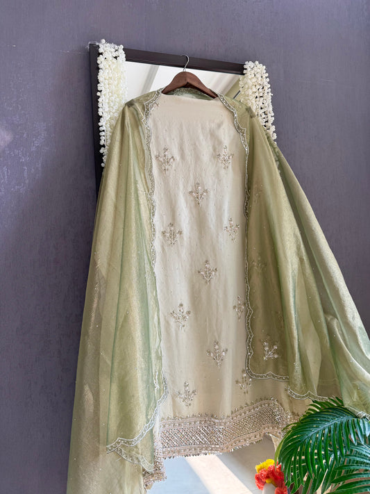 Luxurious dreamy handwork suit
