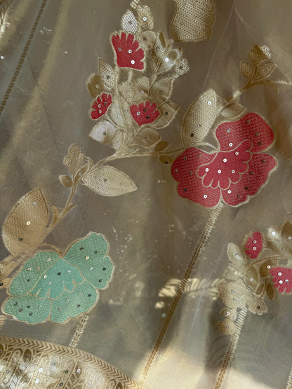 Luxurious handwork suit