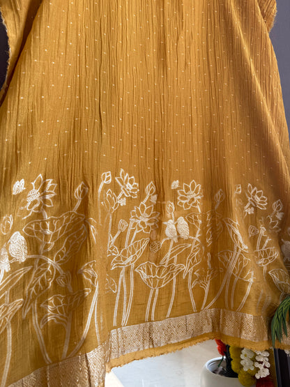 Luxurious crush benarsi lotus suit