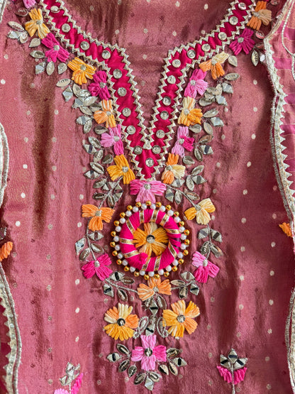 Luxurious Gotapatti Tissue silk suit