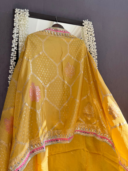 Luxurious Gotapatti Tissue silk suit