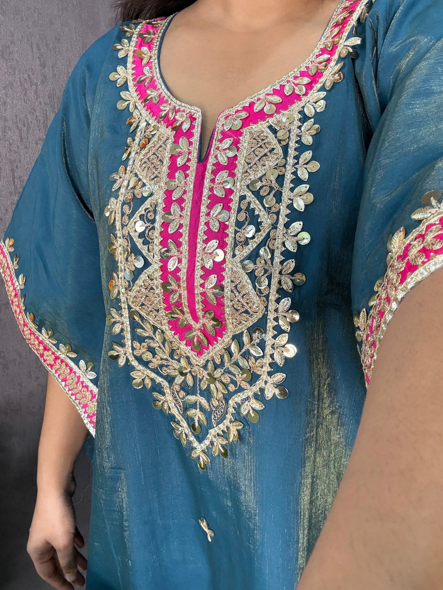 Gotapatti kaftan set