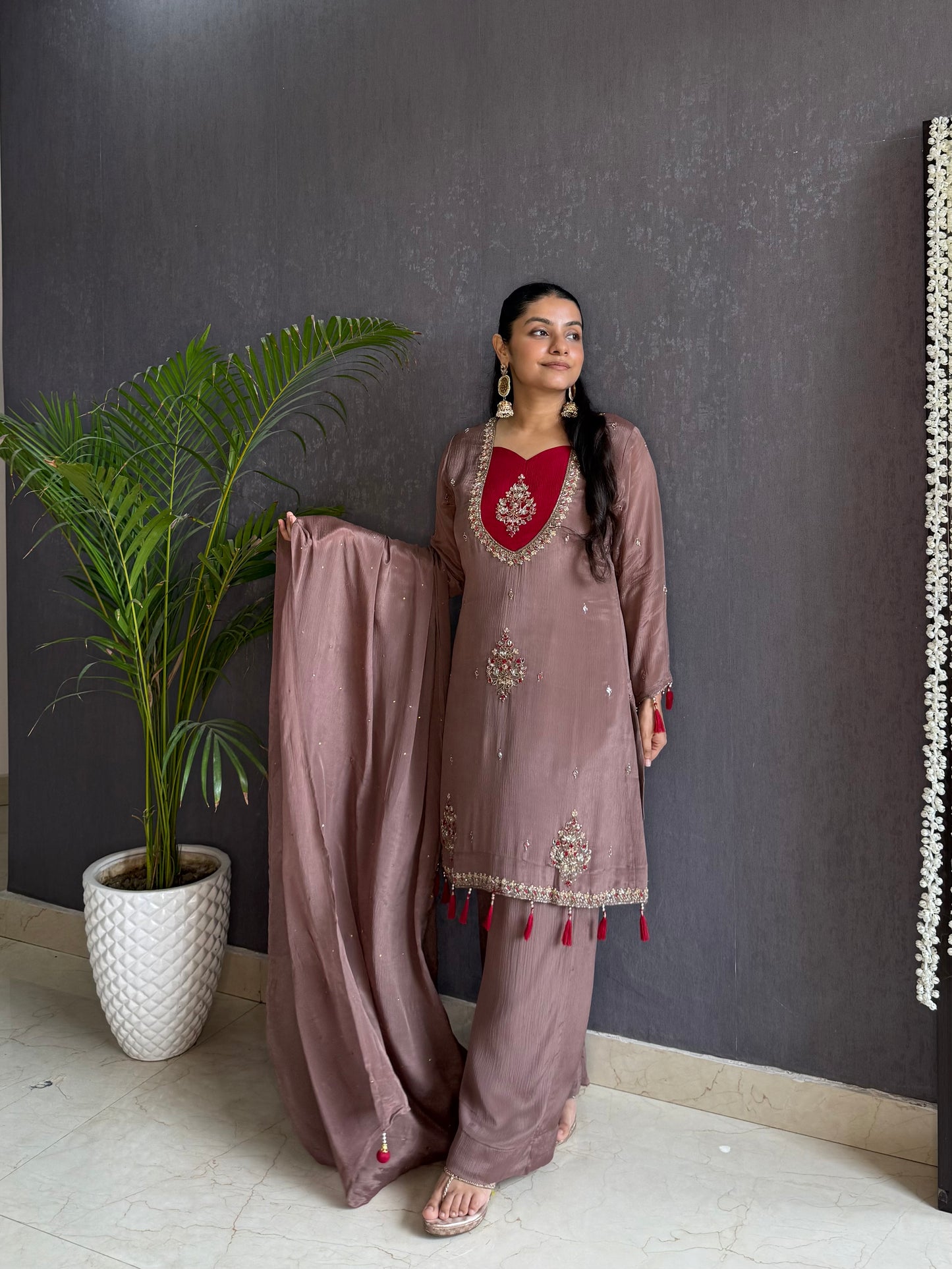 Chinon handwork suit set