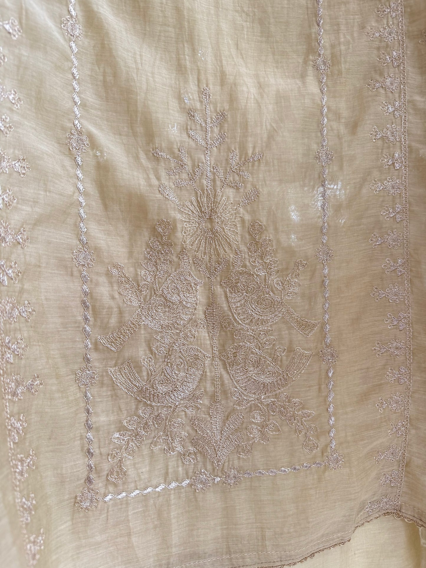 Luxurious Mul chanderi dori sitara suit