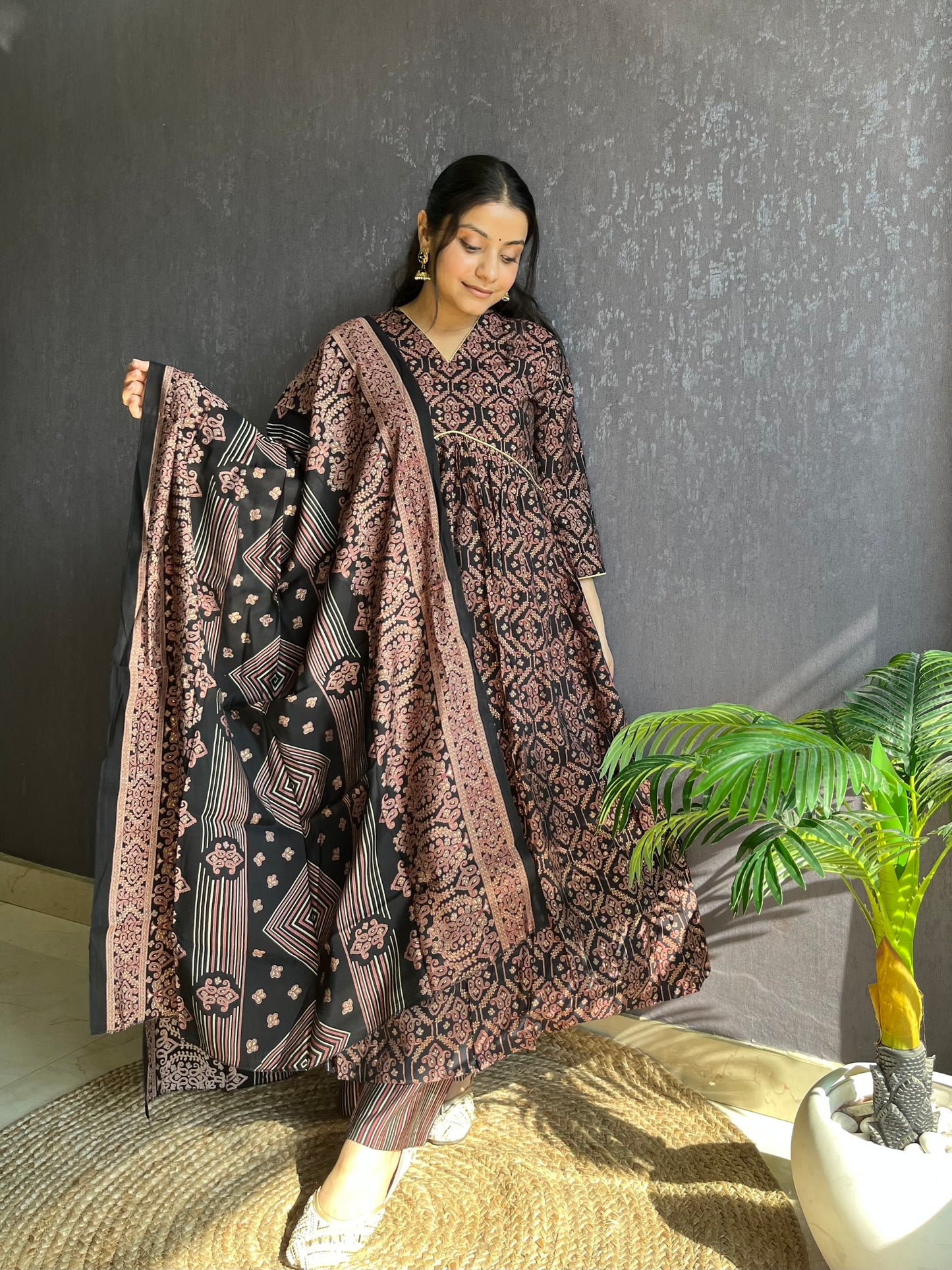 Alia cut printed suit set