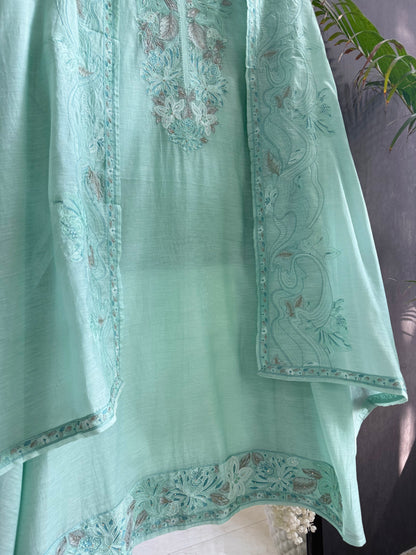 Luxurious Mul chanderi threadwork floral suit
