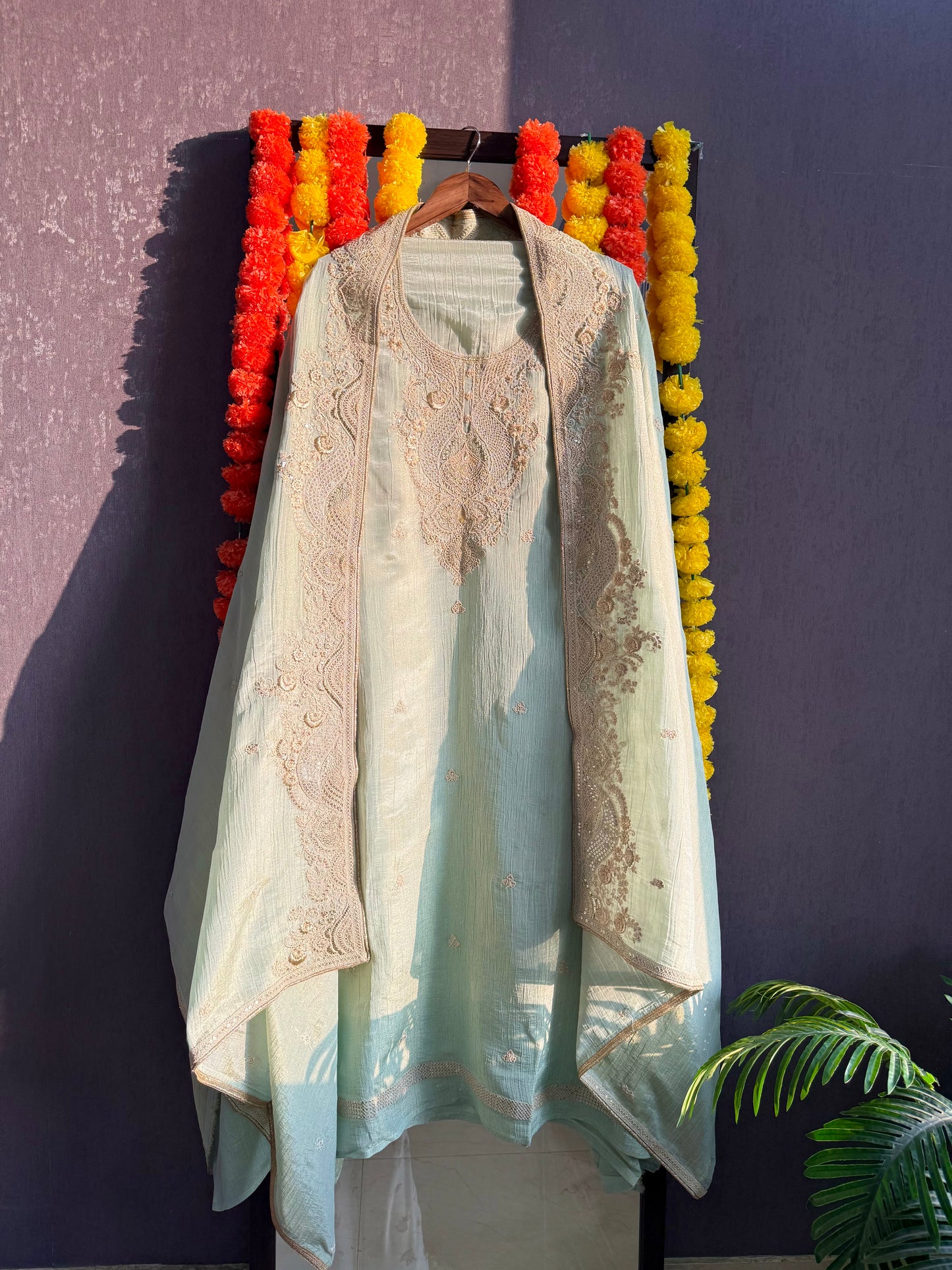 Luxurious soft Crush Tissue silk suit