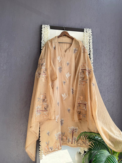 Luxurious Mul chanderi deers swans suit