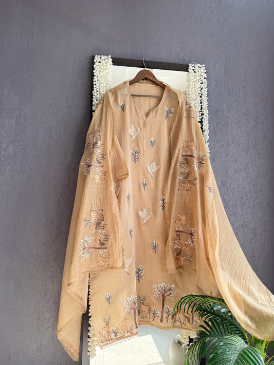 Luxurious Mul chanderi deers swans suit