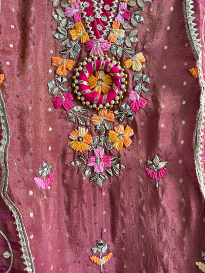 Luxurious Gotapatti Tissue silk suit